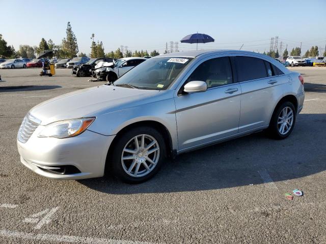CHRYSLER 200 TOURIN 2012 مع رقم تعريف المركبة 1C3CCBBB4CN134679 - صورة من المزاد