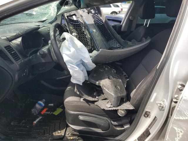 Photo 7 from auction – 2016 KIA FORTE LX with VIN KNAFK5A81G5599927