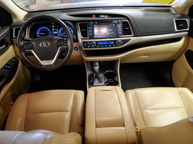 Photo 8 from auction – 2018 TOYOTA HIGHLANDER with VIN 5TDKZRFH2JS282852
