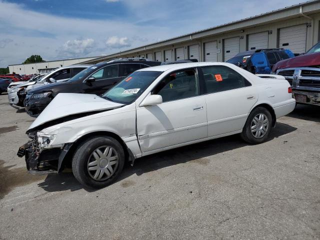 TOYOTA CAMRY CE 2000 with VIN 4T1BG22K5YU929664 - Photo from auction