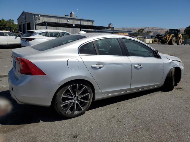 Photo 3 from auction – 2016 VOLVO S60 PREMIE with VIN YV126MFK3G2392035