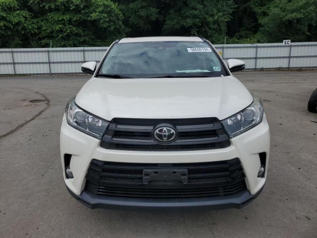 Photo 5 from auction – 2017 TOYOTA HIGHLANDER with VIN 5TDJZRFHXHS520100