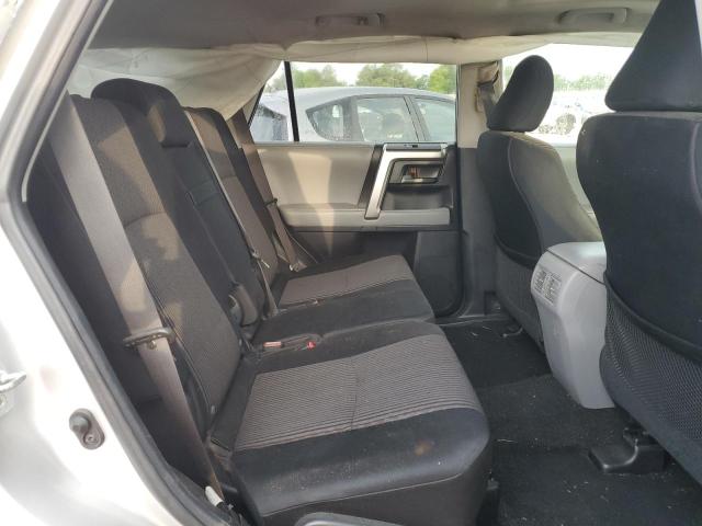 Photo 11 from auction – 2010 TOYOTA 4RUNNER SR with VIN JTEBU5JR7A5022522