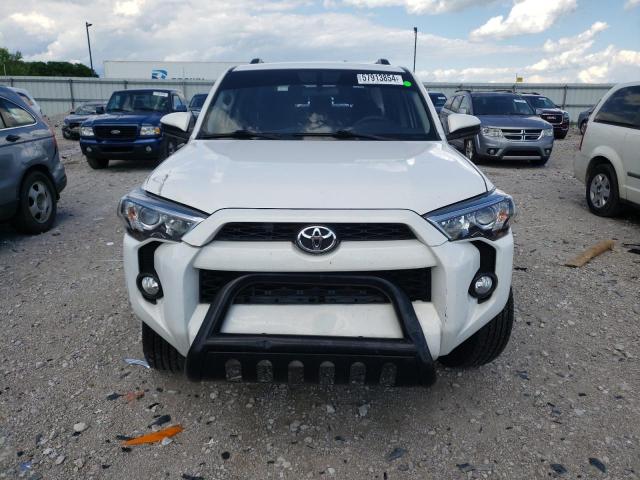 Photo 5 from auction – 2019 TOYOTA 4RUNNER SR with VIN JTEBU5JR0K5694083