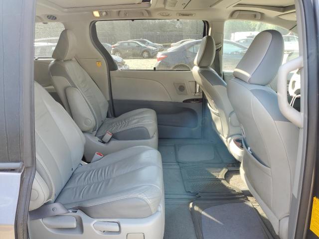 Photo 11 from auction – 2011 TOYOTA SIENNA XLE with VIN 5TDDK3DC8BS009384