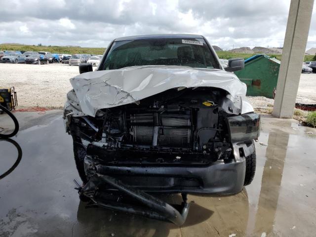 Photo 5 from auction – 2018 RAM 1500 ST with VIN 1C6RR6FG3JS350000