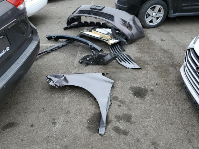 Photo 13 from auction – 2011 TOYOTA SIENNA XLE with VIN 5TDYK3DC5BS097134