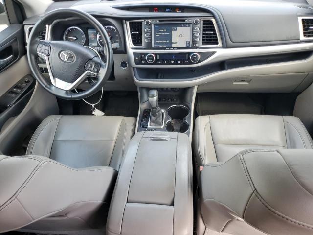 Photo 8 from auction – 2017 TOYOTA HIGHLANDER with VIN 5TDJZRFH5HS451400