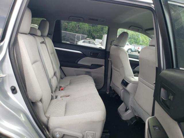 Photo 11 from auction – 2015 TOYOTA HIGHLANDER with VIN 5TDBKRFH5FS081118