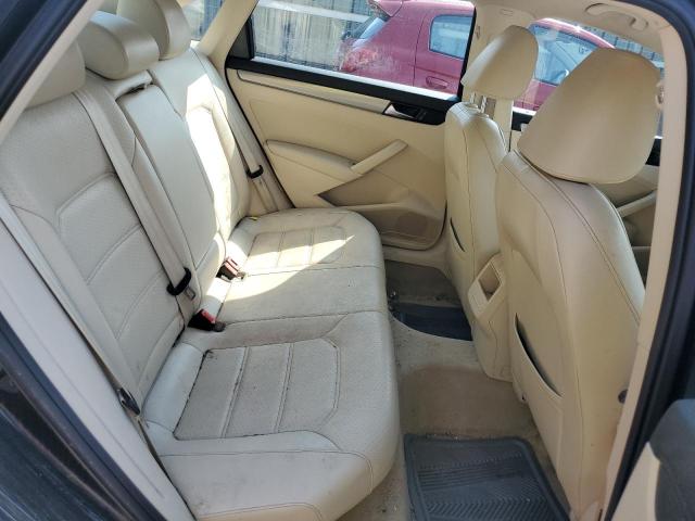 Photo 10 from auction – 2015 VOLKSWAGEN PASSAT S with VIN 1VWAT7A30FC012974