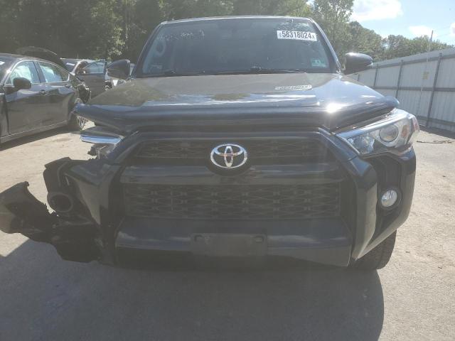Photo 5 from auction – 2018 TOYOTA 4RUNNER SR with VIN JTEBU5JR4J5536859