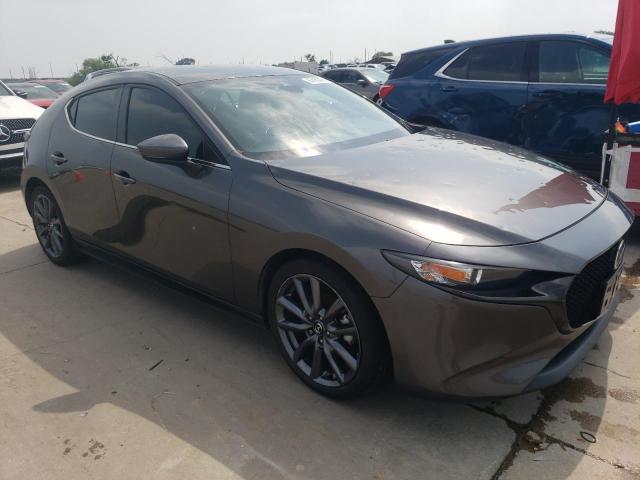 Photo 4 from auction – 2019 MAZDA 3 with VIN JM1BPAJM3K1143209