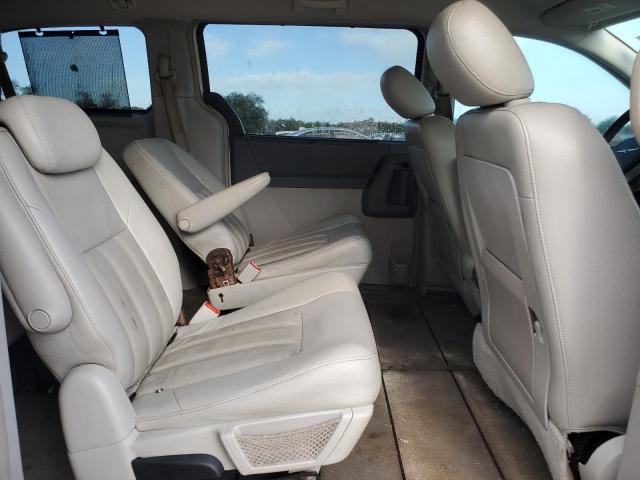 Photo 11 from auction – 2008 CHRYSLER TOWN & COU with VIN 2A8HR54P08R731440