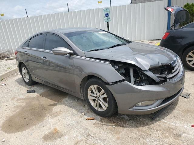 Photo 4 from auction – 2013 HYUNDAI SONATA GLS with VIN 5NPEB4AC9DH739201