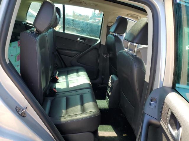 Photo 10 from auction – 2013 VOLKSWAGEN 412 with VIN WVGAV3AXXDW598972