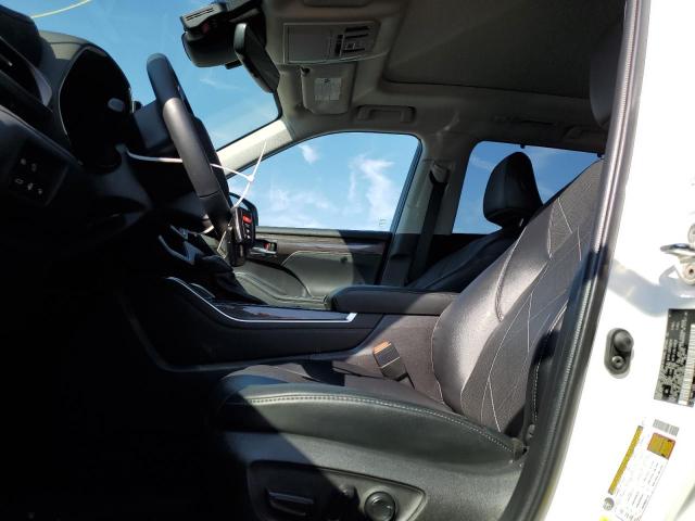 Photo 7 from auction – 2022 TOYOTA HIGHLANDER with VIN 5TDFZRAH5NS118929