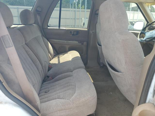 Photo 10 from auction – 1998 CHEVROLET BLAZER with VIN 1GNCS13W6W2279858
