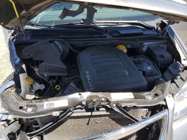 Photo 12 from auction – 2016 CHRYSLER TOWN & COU with VIN 2C4RC1BG5GR205151