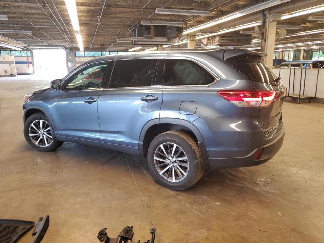 Photo 2 from auction – 2017 TOYOTA HIGHLANDER with VIN 5TDJZRFH8HS474539