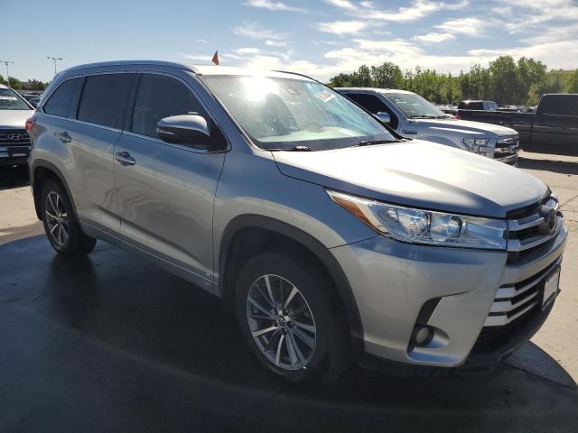 Photo 4 from auction – 2017 TOYOTA HIGHLANDER with VIN 5TDJZRFH5HS361678