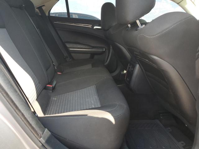 Photo 10 from auction – 2018 CHRYSLER 300 LIMITE with VIN 2C3CCAEG6JH127109