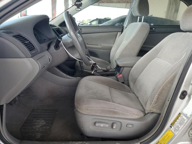 Photo 7 from auction – 2004 TOYOTA CAMRY LE with VIN 4T1BE30K64U282507