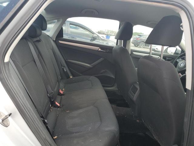 Photo 10 from auction – 2014 VOLKSWAGEN PASSAT S with VIN 1VWAS7A33EC065170