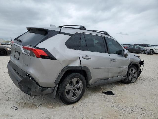 Photo 3 from auction – 2023 TOYOTA RAV4 XLE with VIN 2T3W1RFV1PC230765