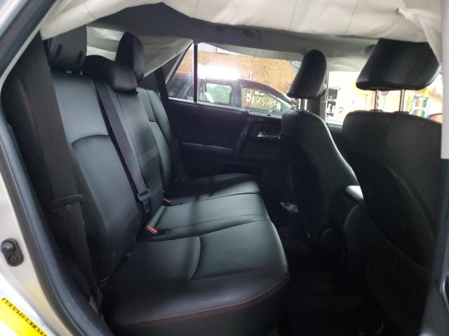 Фото 11 с аукциона – 2019 TOYOTA 4RUNNER SR с VIN JTEBU5JR0K5720522