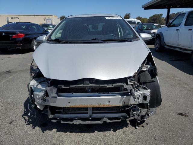 Photo 5 from auction – 2015 TOYOTA PRIUS C with VIN JTDKDTB32F1106541