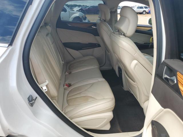 Photo 11 from auction – 2016 LINCOLN MKC SELECT with VIN 5LMCJ2C90GUJ11708