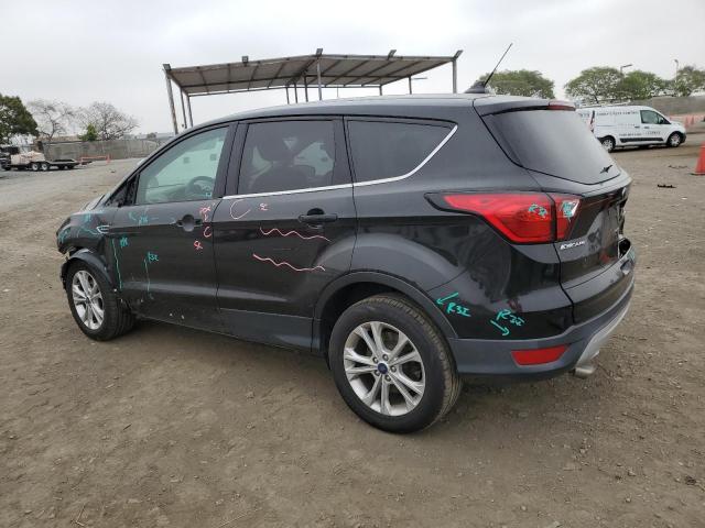 Photo 2 from auction – 2019 FORD ESCAPE SE with VIN 1FMCU0GD4KUB62120