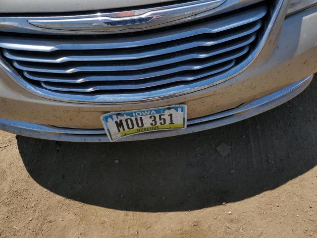 Photo 12 from auction – 2015 CHRYSLER TOWN & COU with VIN 2C4RC1BG6FR602267