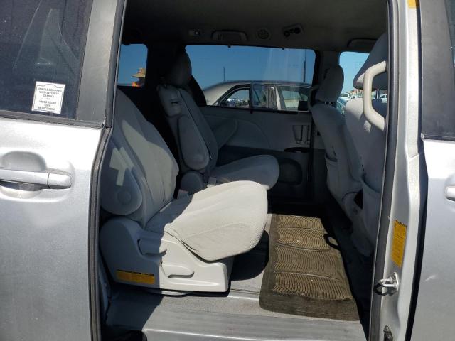 Photo 11 from auction – 2011 TOYOTA SIENNA LE with VIN 5TDKK3DC2BS034224