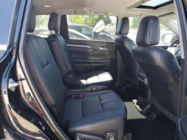Photo 11 from auction – 2018 TOYOTA HIGHLANDER with VIN 5TDJZRFH5JS535612