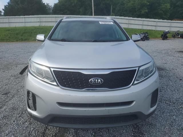 Photo 5 from auction – 2015 KIA SORENTO LX with VIN 5XYKT4A76FG600253