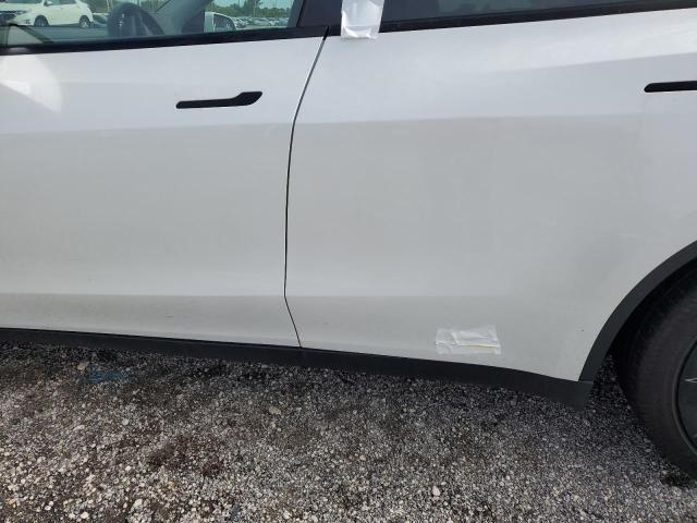Photo 13 from auction – 2020 TESLA MODEL Y with VIN 5YJYGDEE1LF048431