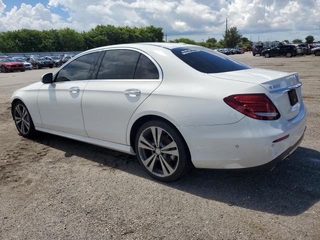 Photo 2 from auction – 2017 MERCEDES-BENZ E 300 with VIN WDDZF4JB9HA152352