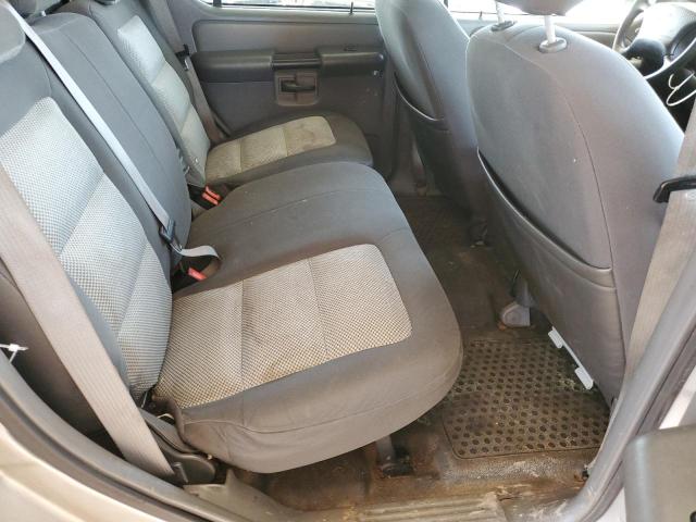 Фото 10 с аукциона – 2004 FORD EXPLORER S с VIN 1FMZU77K24UC08497