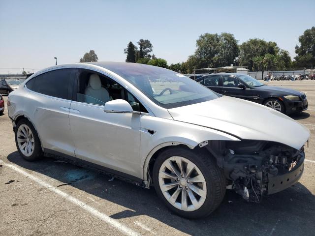 Photo 4 from auction – 2016 TESLA MODEL X with VIN 5YJXCAE27GF002846