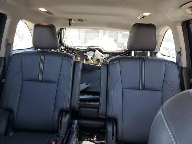 Photo 10 from auction – 2018 TOYOTA HIGHLANDER with VIN 5TDJZRFH5JS535612