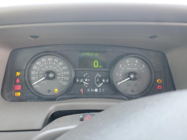 Photo 9 from auction – 2007 MERCURY GRAND MARQ with VIN 2MEFM75V67X635987