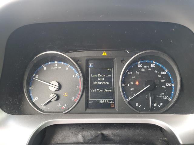 Photo 9 from auction – 2017 TOYOTA RAV4 XLE with VIN JTMWFREV2HJ704594