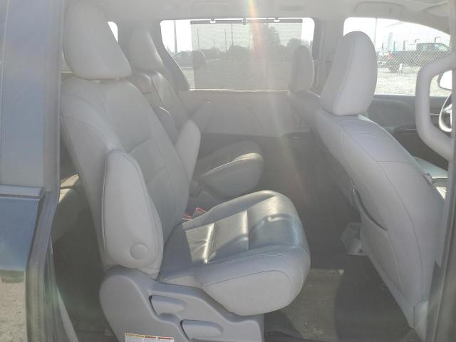 Photo 11 from auction – 2015 TOYOTA SIENNA XLE with VIN 5TDYK3DC7FS537683