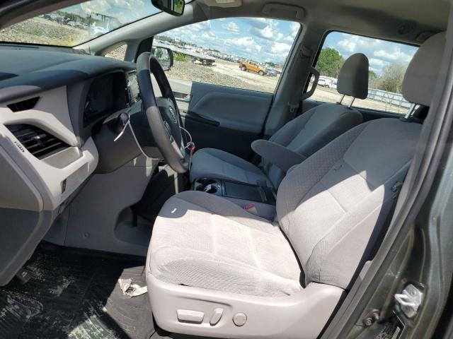 Photo 7 from auction – 2018 TOYOTA SIENNA LE with VIN 5TDJZ3DC3JS200983