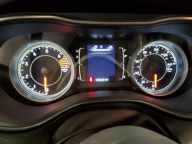 Photo 9 from auction – 2019 JEEP CHEROKEE L with VIN 1C4PJLCB6KD249005