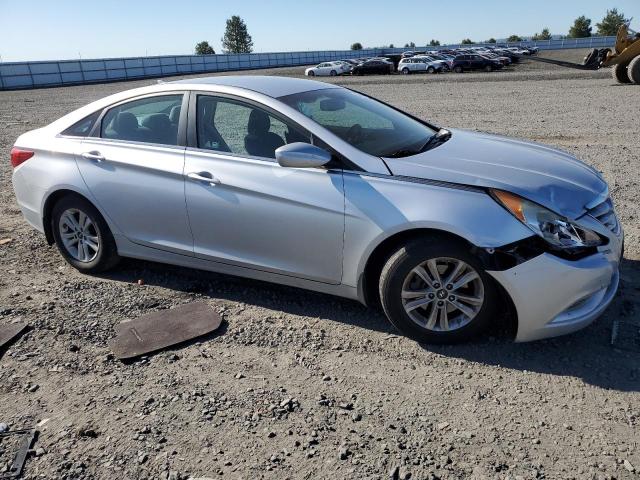 Photo 4 from auction – 2013 HYUNDAI SONATA GLS with VIN 5NPEB4AC7DH671819
