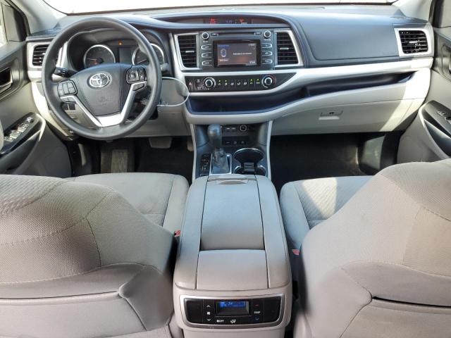 Photo 8 from auction – 2019 TOYOTA HIGHLANDER with VIN 5TDBZRFH9KS999976