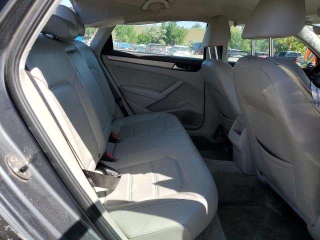 Photo 10 from auction – 2015 VOLKSWAGEN PASSAT S with VIN 1VWAT7A3XFC120650