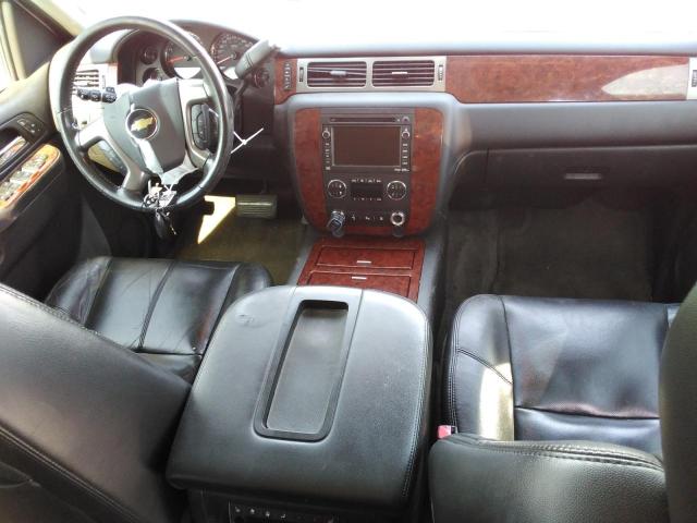 Photo 8 from auction – 2011 CHEVROLET SUBURBAN K with VIN 1GNSKKE38BR391468
